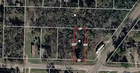 806 W Main St, Ladonia, TX 75449