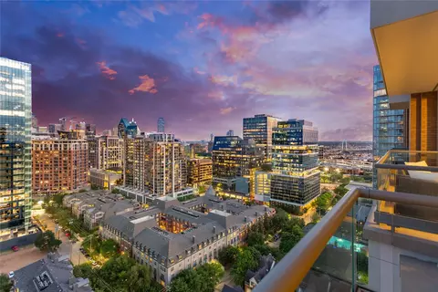 2300 Wolf St #18A, Dallas, TX 75201
