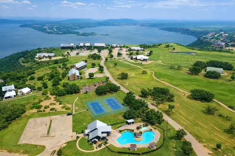 675 Spyglass Dr, Graford, TX 76449