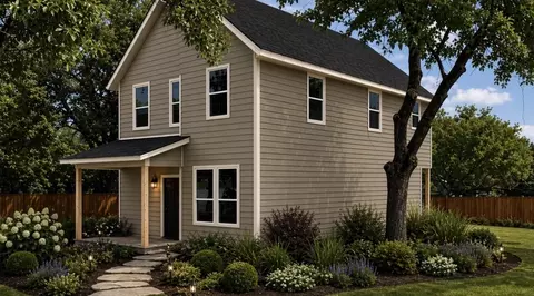 821 Harness Trl, Granbury, TX 76049