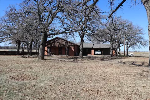 2553 Brixey Rd, Henrietta, TX 76365