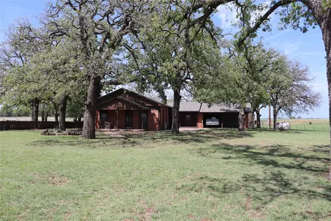 2553 Brixey Rd, Henrietta, TX 76365