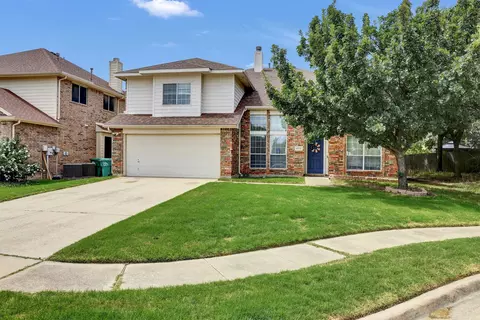 2109 Hemingway Dr, Denton, TX 76210
