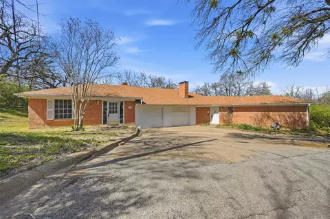 421 N 423 N Carl St, Sherman, TX 75092