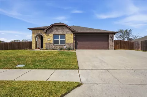 543 Johnson Dr, Lavon, TX 75166