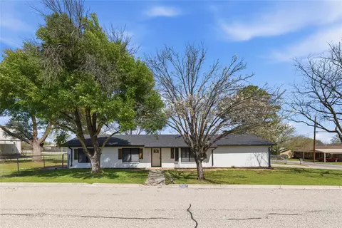102 James Blvd, Early, TX 76802