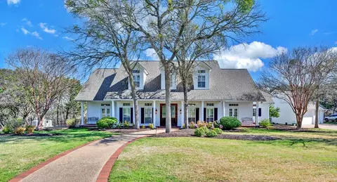 675 Cedar Canyon Rd, Crawford, TX 76638