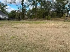 2056 Silver Point Dr, Shreveport, LA 71106
