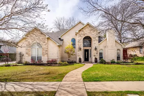135 Manchester Ln, Coppell, TX 75019