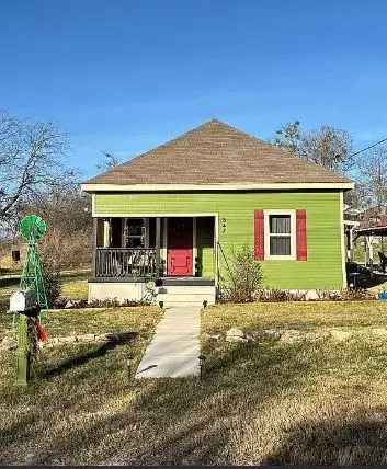 547 E Hill St, Hamilton, TX 76531