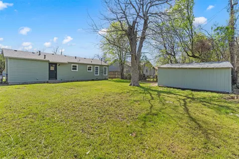 Exterior - 3117 Fadal Ave, Waco, TX 76708 photo 3 of 3