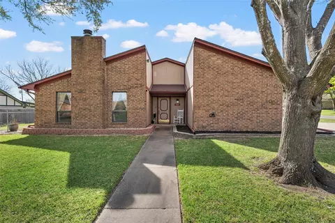 525 Angel Fire Dr, Hewitt, TX 76643
