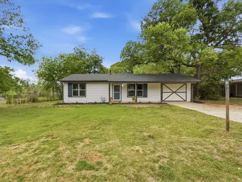 104 Live Oak St, Sanctuary, TX 76020