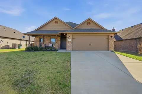 635 Nolan Dr, Sherman, TX 75092