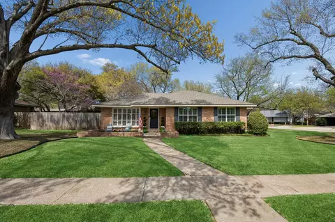 6565 Danbury Ln, Dallas, TX 75214