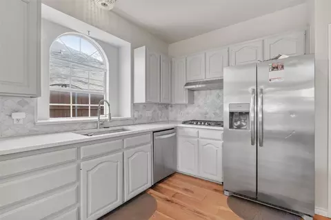 1113 Brittany Pl, Lewisville, TX 75077