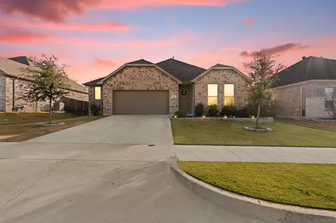 428 Green Hill Dr, Waxahachie, TX 75167