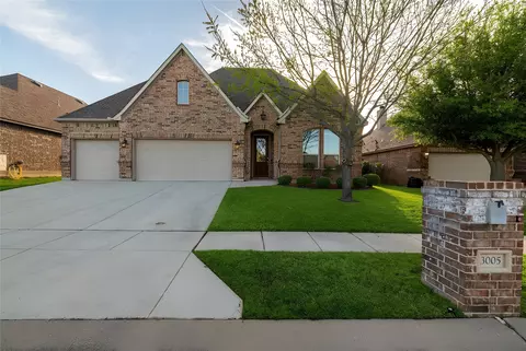 3005 S College Ave, Decatur, TX 76234