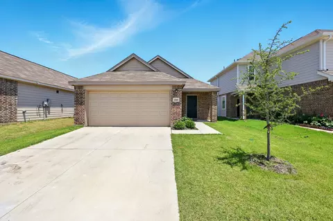 105 Musgrove Rd, Everman, TX 76140