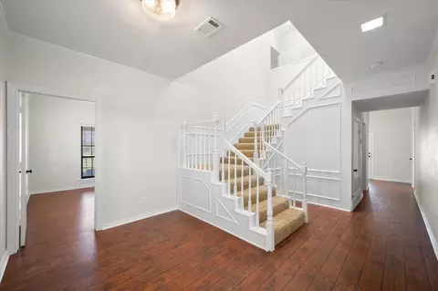 Entry Way - 1105 E Highland Rd, Oak Leaf, TX 75154 photo 2 of 4