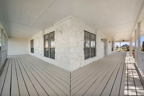 Exterior - 1105 E Highland Rd, Oak Leaf, TX 75154 photo 3 of 8