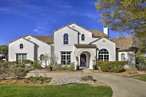 6932 Hazeltine Dr, Fort Worth, TX 76132