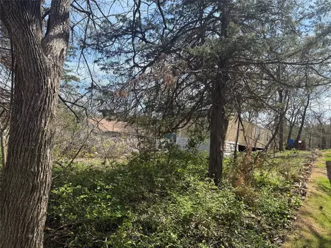 620 E Shepherd St, Denison, TX 75021 photo 4