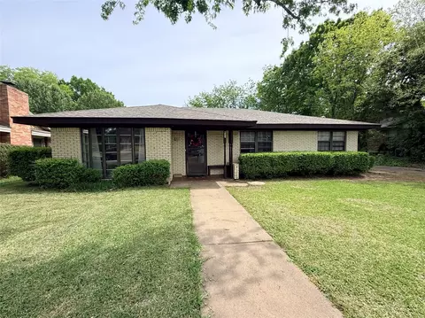 837 Hillside Dr, Sherman, TX 75090