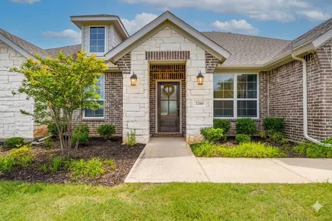 1933 Franklin Rd, Tom Bean, TX 75090