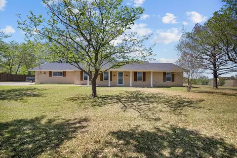 6110 Fm 660, Ennis, TX 75119