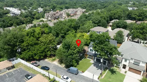1805 Lucerne St, Dallas, TX 75214