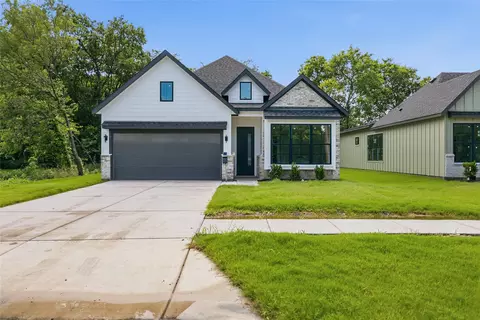 307 E Locust St, Leonard, TX 75452