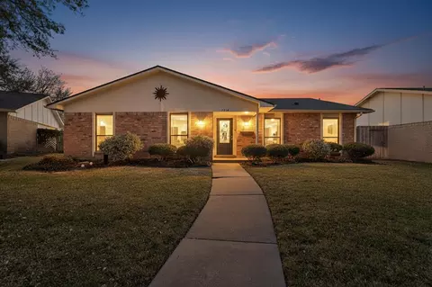 Exterior - 3214 Cedar Ln, Rowlett, TX 75089 photo 9 of 9