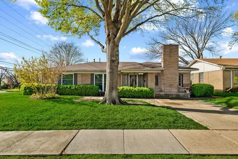 2116 Menefee St, Arlington, TX 76010
