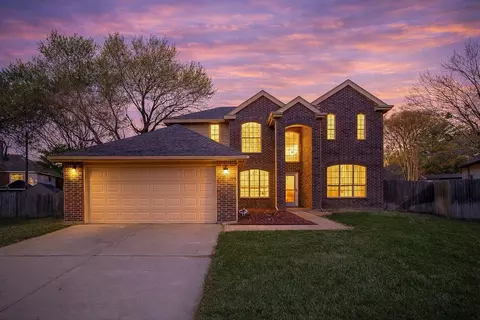 6102 Hedgeapple Ct, Arlington, TX 76001