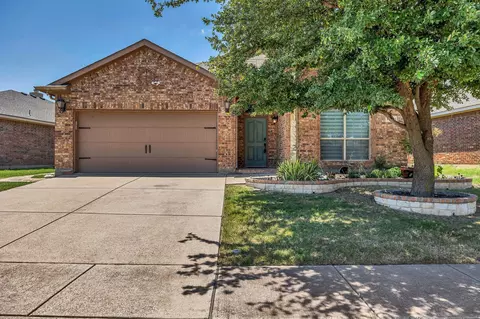 10901 Irish Glen Trl, Haslet, TX 76052