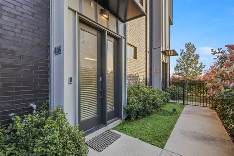1813 Park Ave #106, Dallas, TX 75215