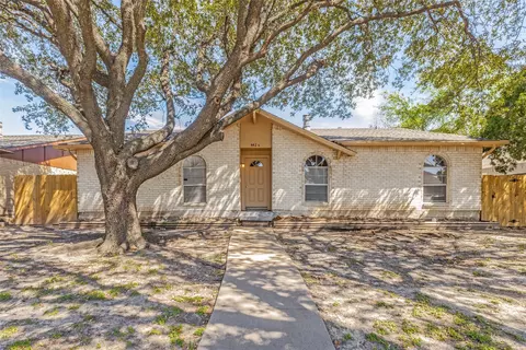 4426 Mayflower Dr, Garland, TX 75043