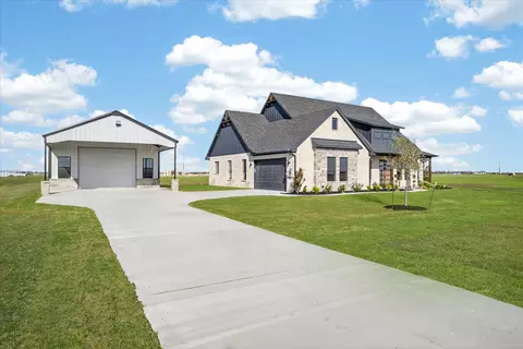 Exterior - 556 County Road 4875 St, Celeste, TX 75423 photo 1 of 10