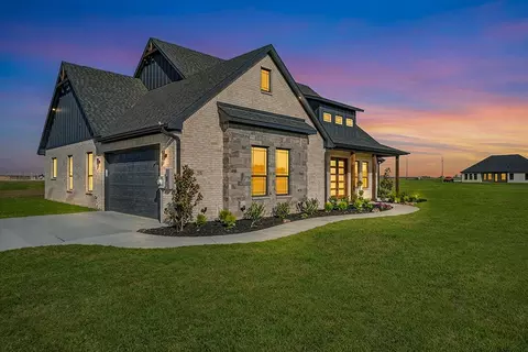 Exterior - 556 County Road 4875 St, Celeste, TX 75423 photo 9 of 10