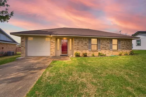 6708 Wren Dr, Greenville, TX 75402