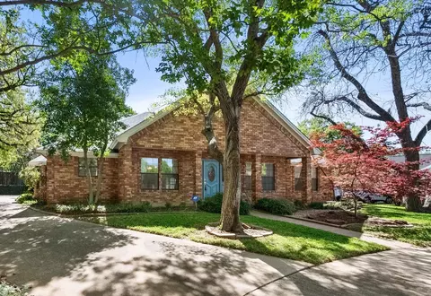 1812 Rollingwood Ct, Bedford, TX 76021