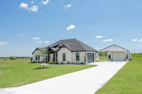 860 Alondrita St, Celeste, TX 75423