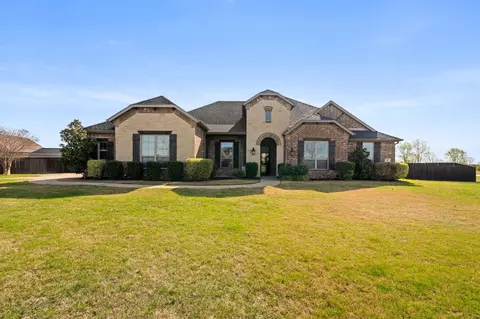 100 Brookview Ct, Waxahachie, TX 75165