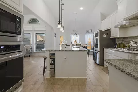 Entry Way - 464 Letara Ranch Rd, Haslet, TX 76052 photo 6 of 10