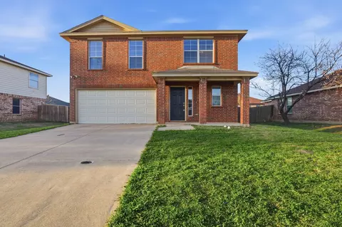 111 Maned Dr, Sanger, TX 76266