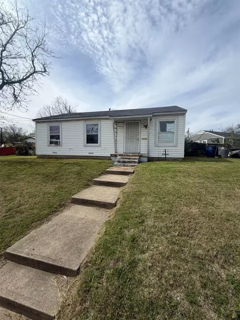 2033 Redman Cir, Dallas, TX 75223
