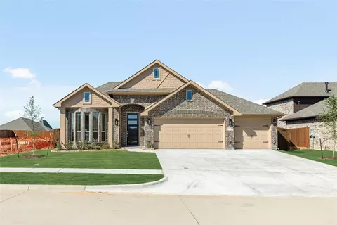 153 Claywood Dr, Glenn Heights, TX 75154