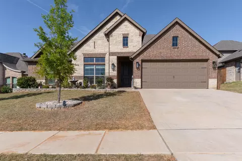 145 Mockingbird Hill Dr, Joshua, TX 76058