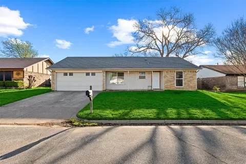 5907 Woodsetter Ln, Arlington, TX 76017